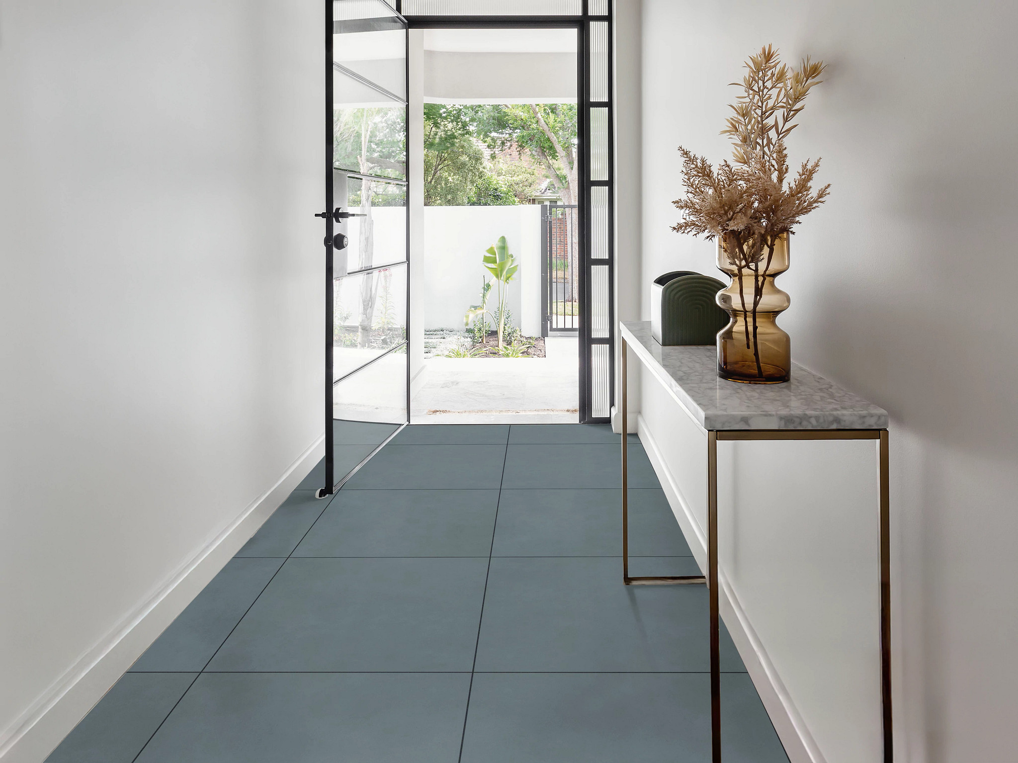 REVEL 24X24 AVIO ROOM