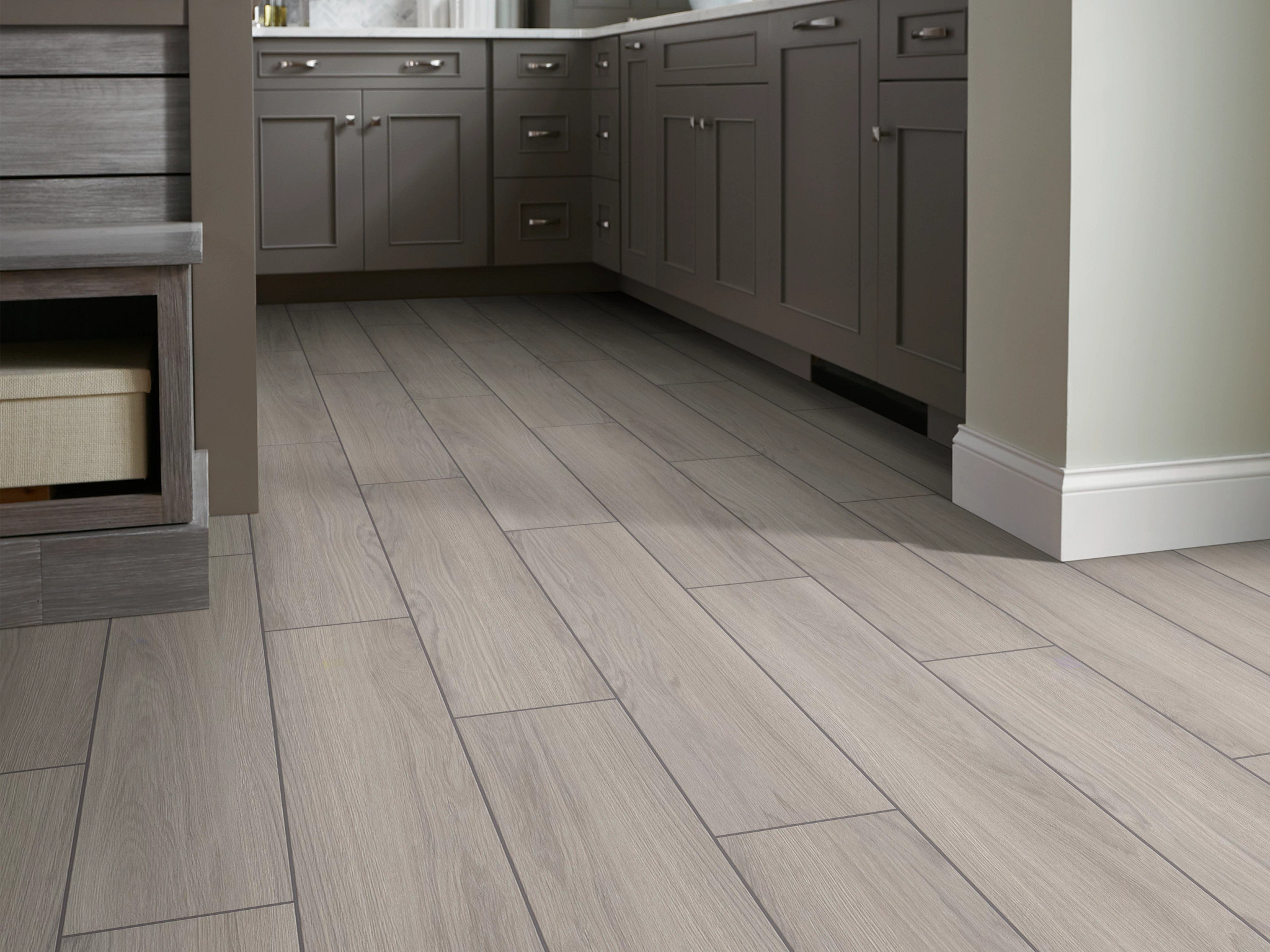 MOONSTRUCK 9X47 VERENA ROOM