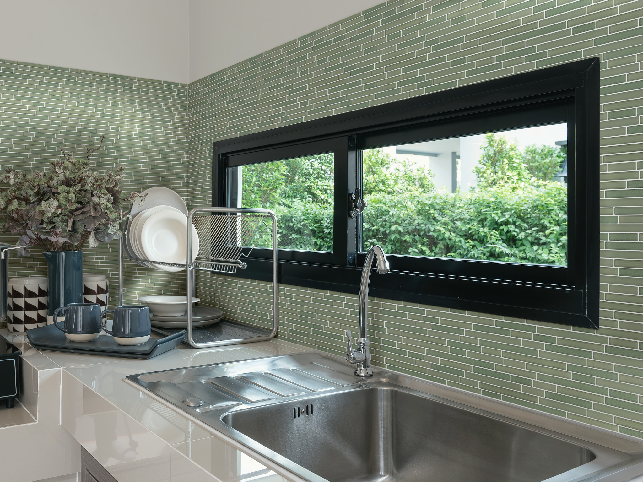 CHROMATIC CENTURY STACK MOSAIC EMERALD ROOM