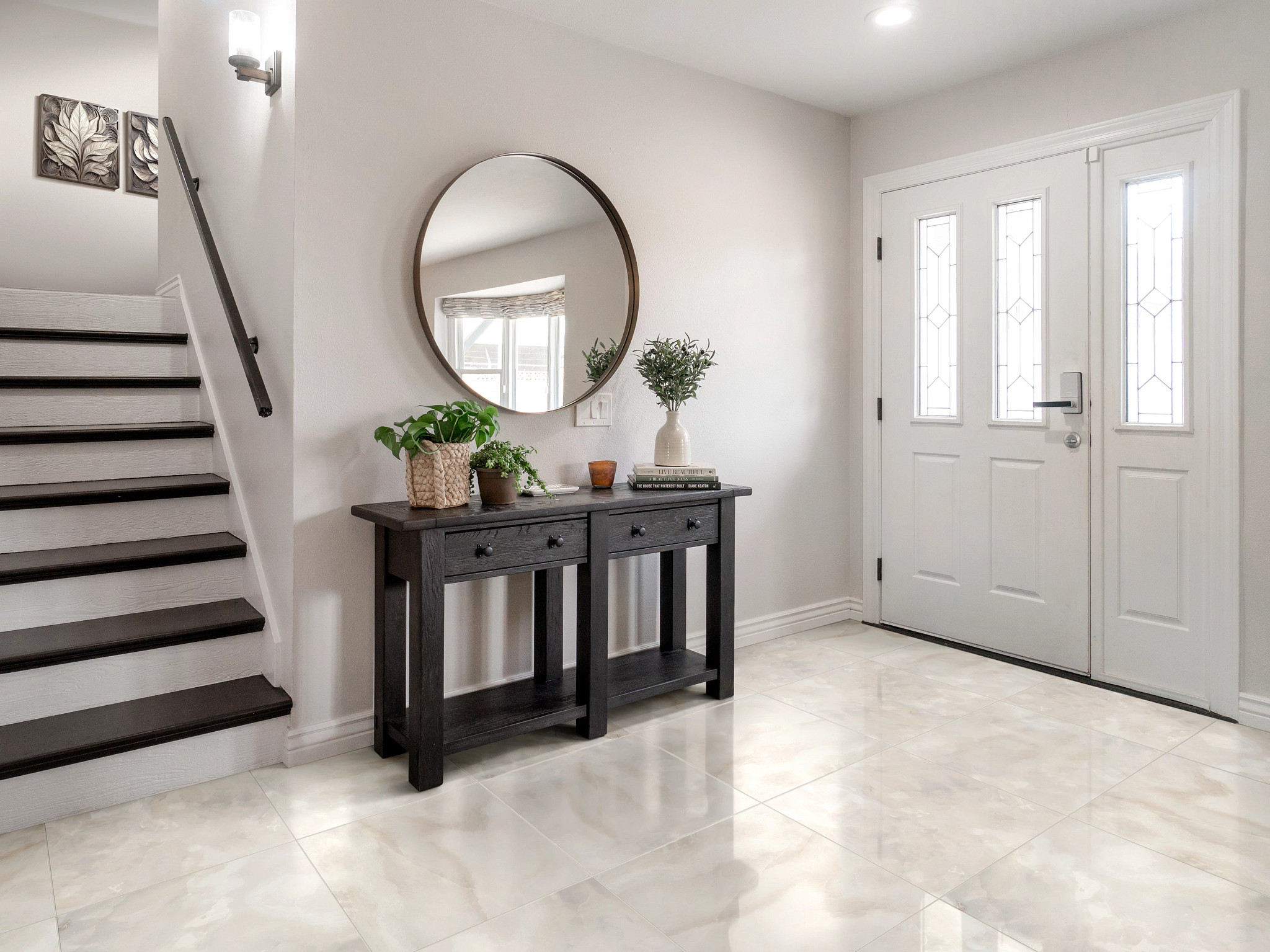 GEMSTONE 24X24 POLISHED IVORY ROOM