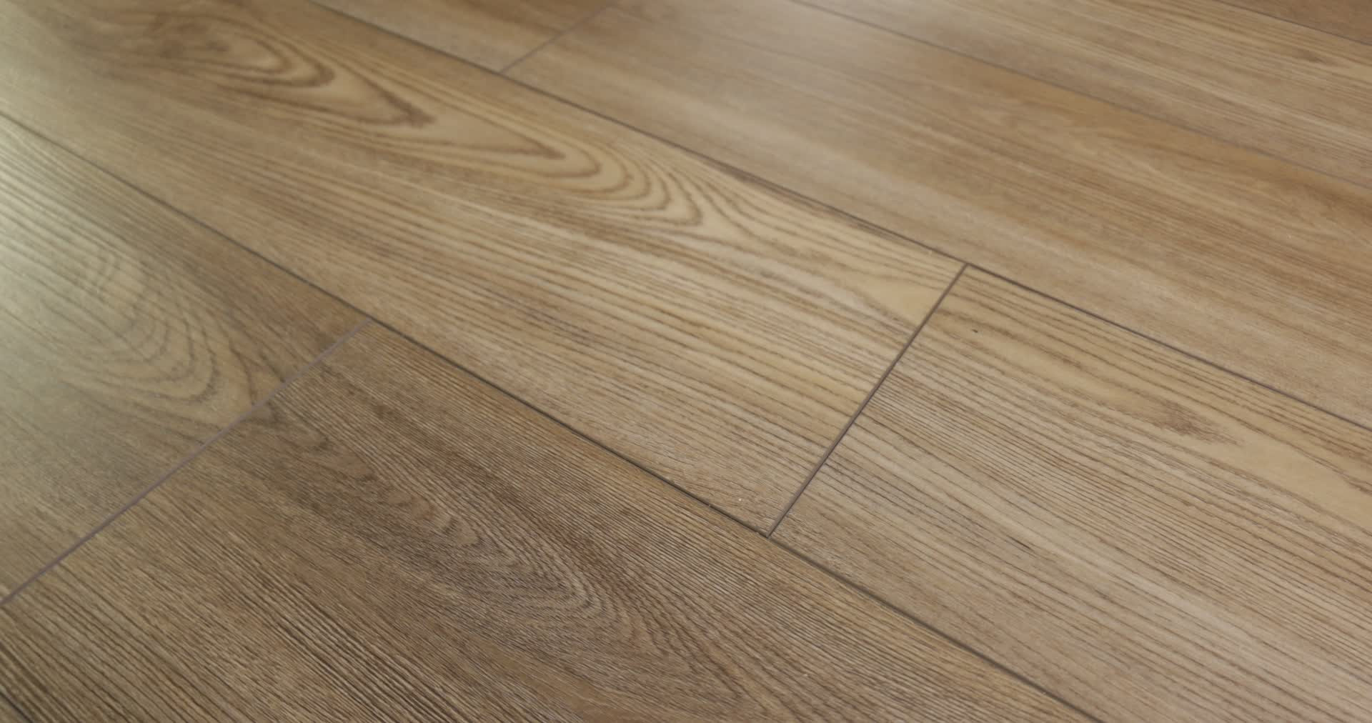 DISTINCTION PLUS ASH OAK 360PROD