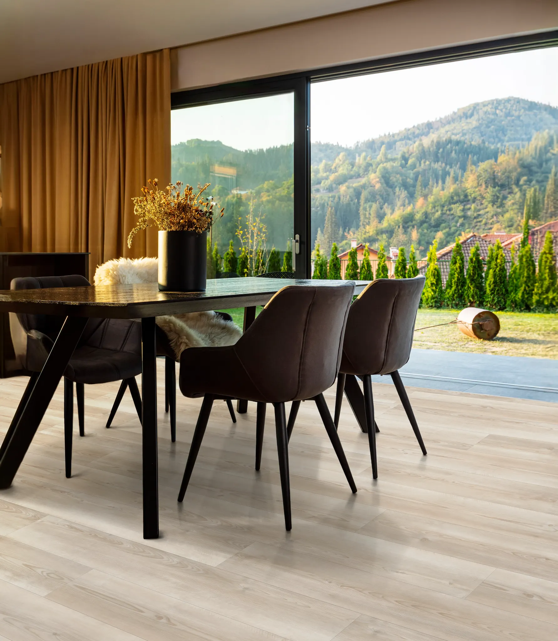 Vinyl Flooring Installation | Shaw Floors