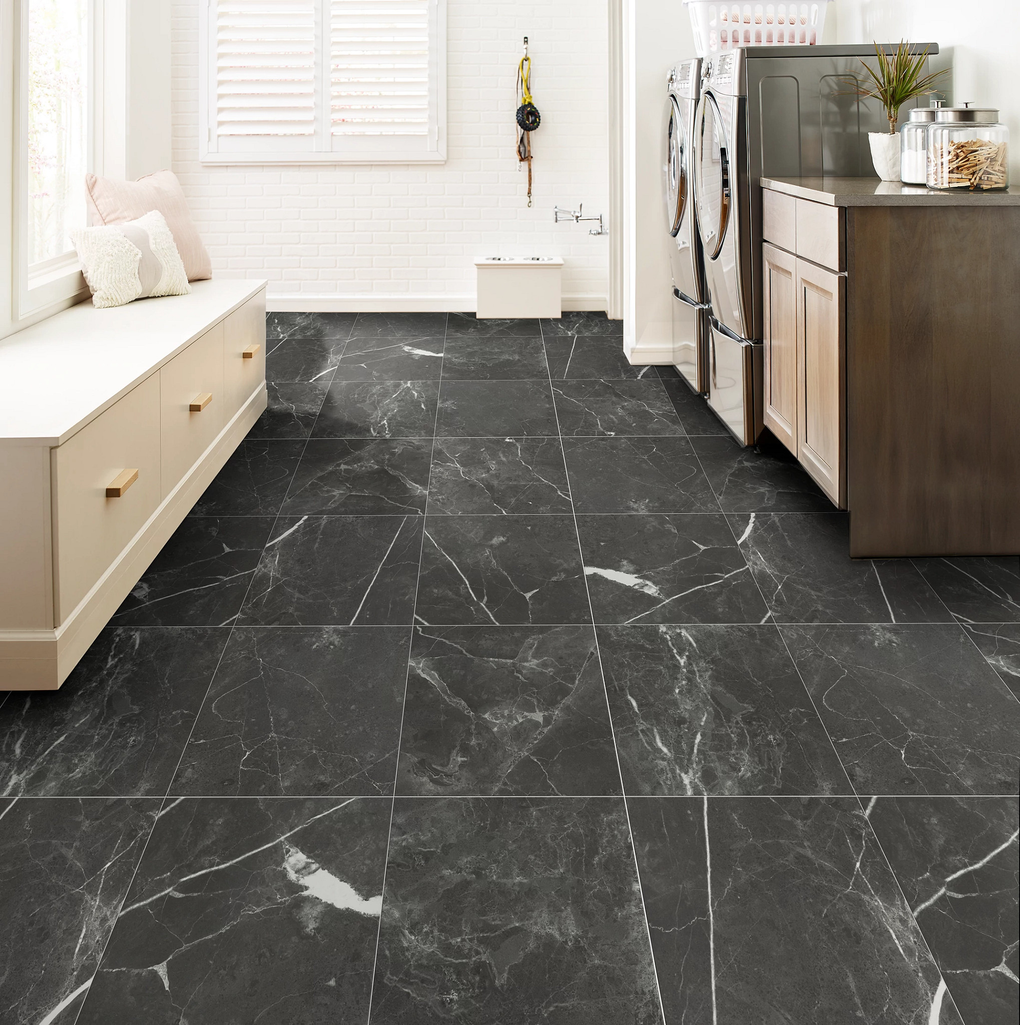 ENCLAVE 13X13 ECLIPSE MARBLE ROOM