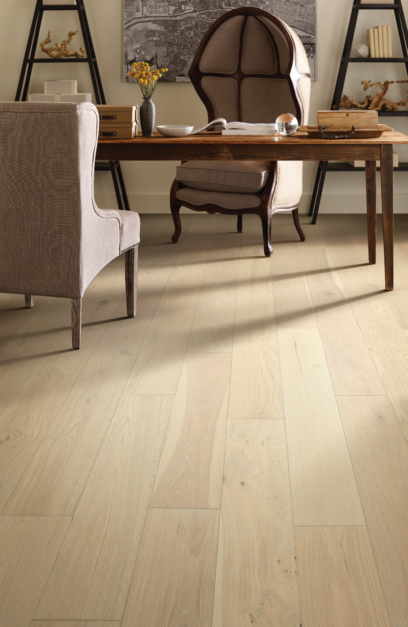 NOBLE HALL COUNTESS ROOM in room