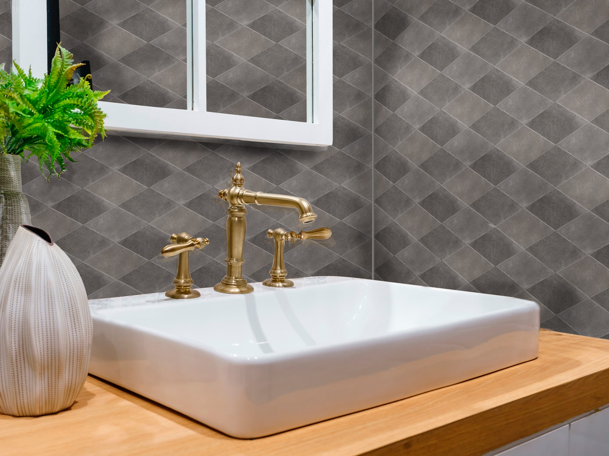 HALFTONE ROMBO GLOSS BLACK STORM ROOM