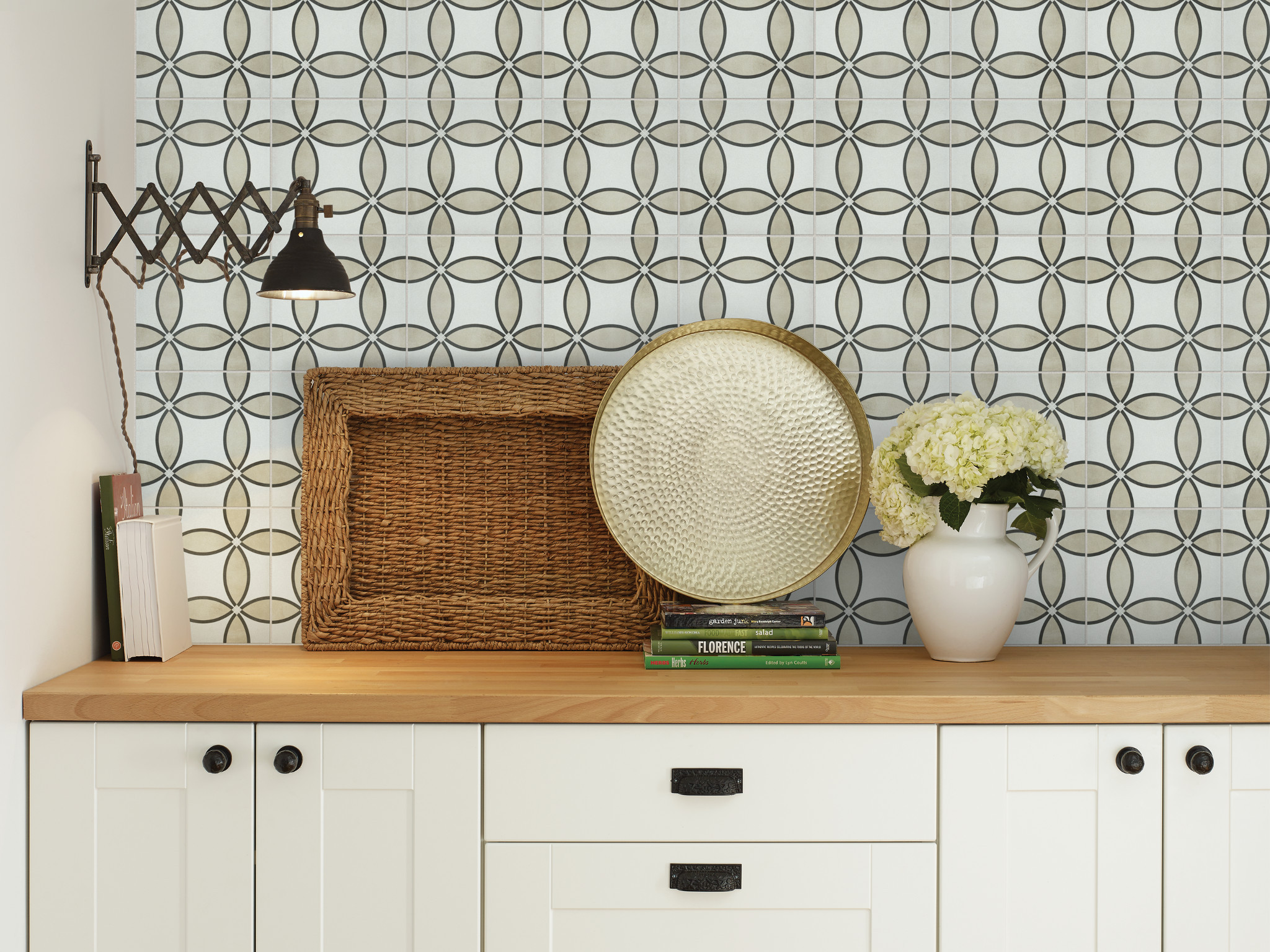 REVIVAL ISABELLA PEARL ROOM