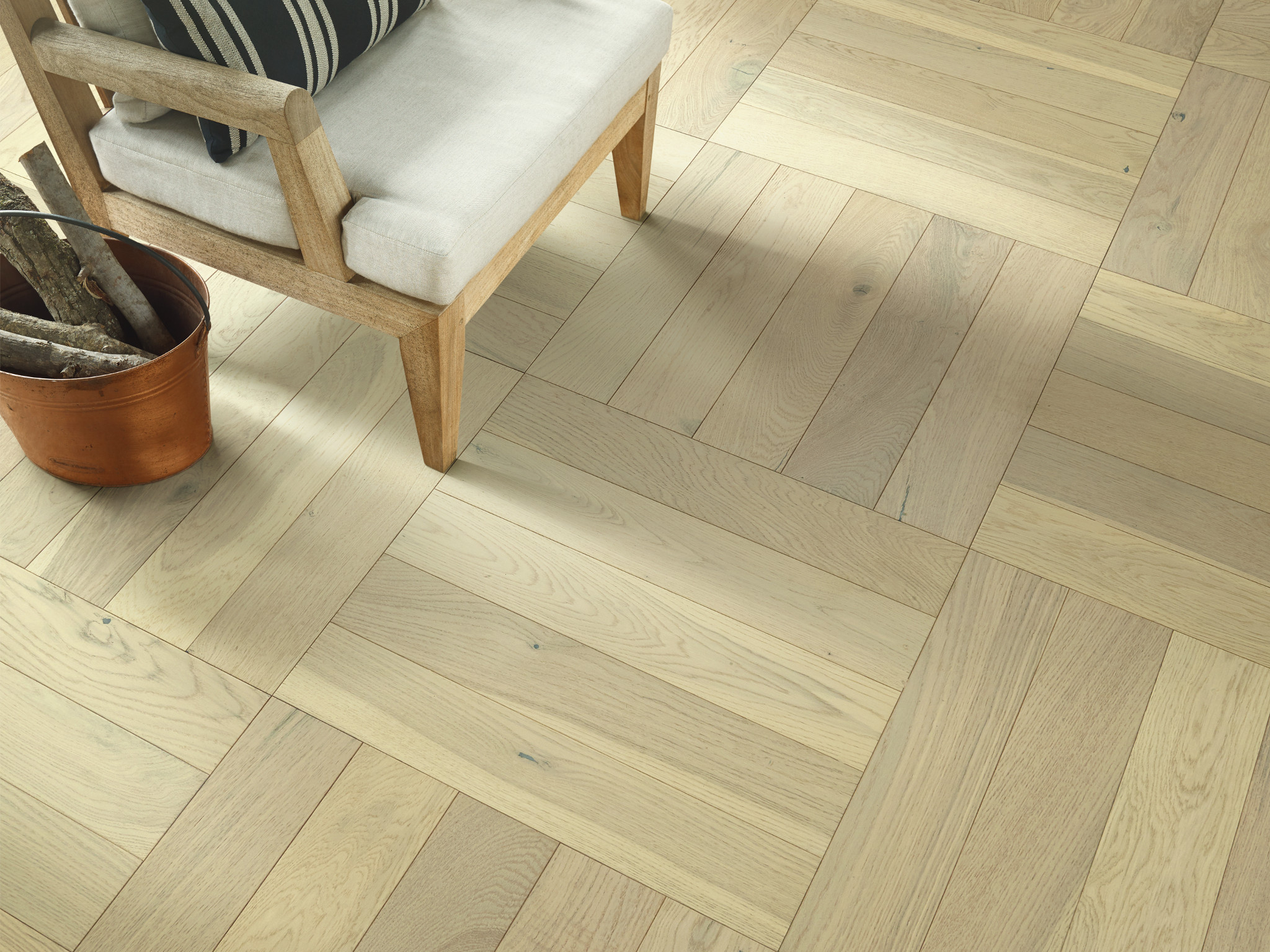 EMPIRE OAK HERRINGBONE CARNEGIE ROOM