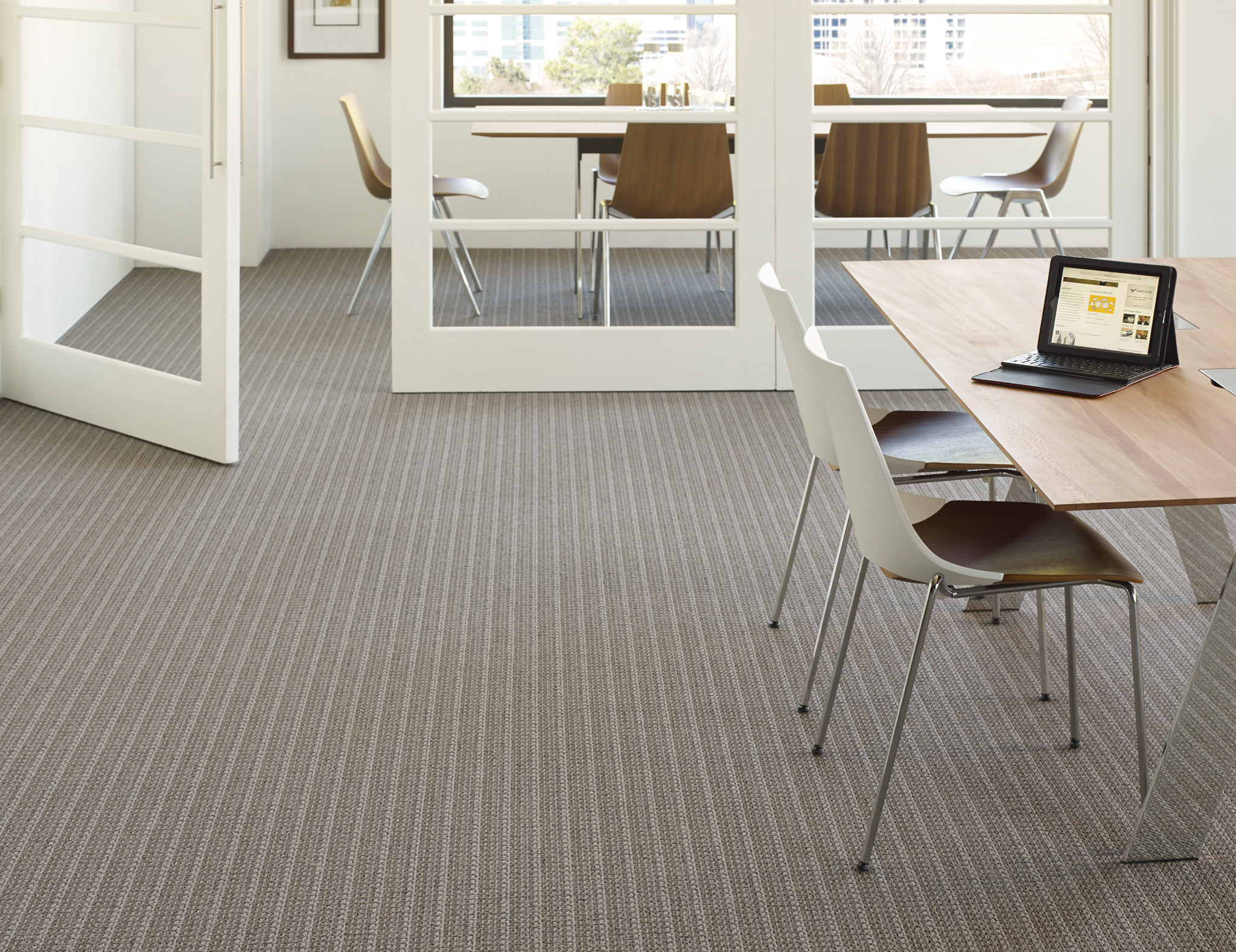 REVAMP 54762 TRANSCEND 00500 room image