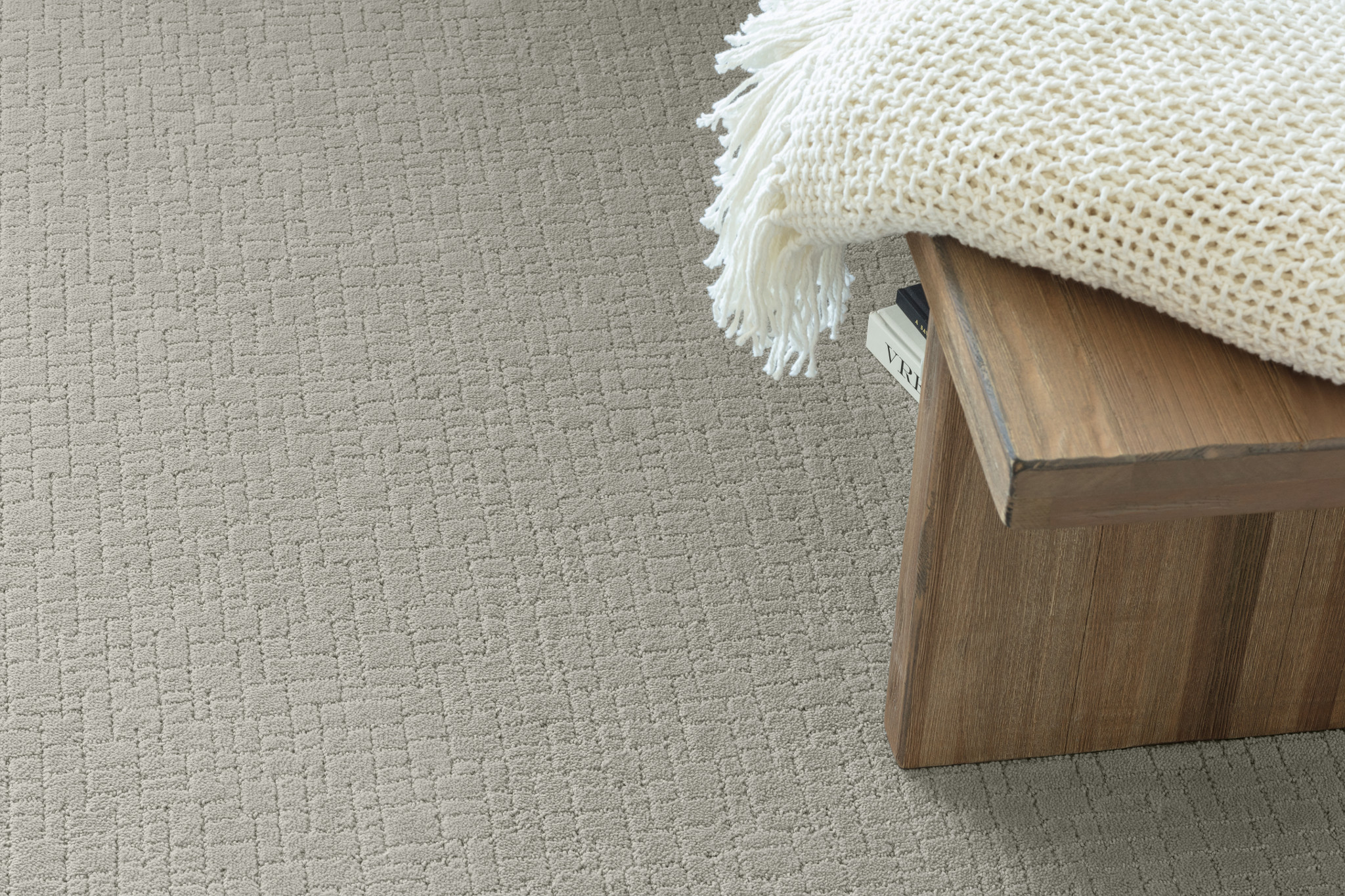 FAUX PAW SILVER FOX StaticImage02