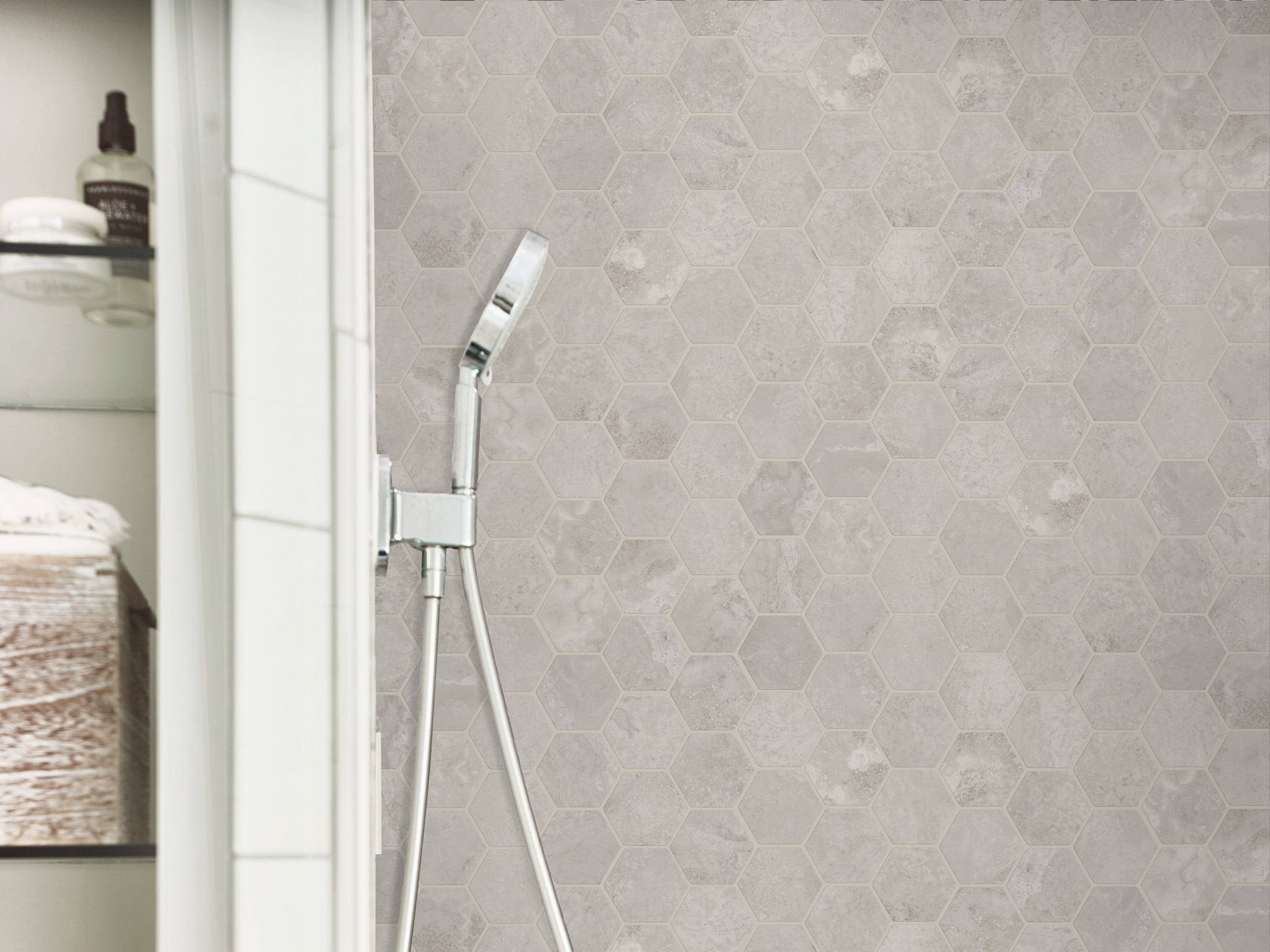 LAYERED EARTH HEX MOS CC GREY ROOM