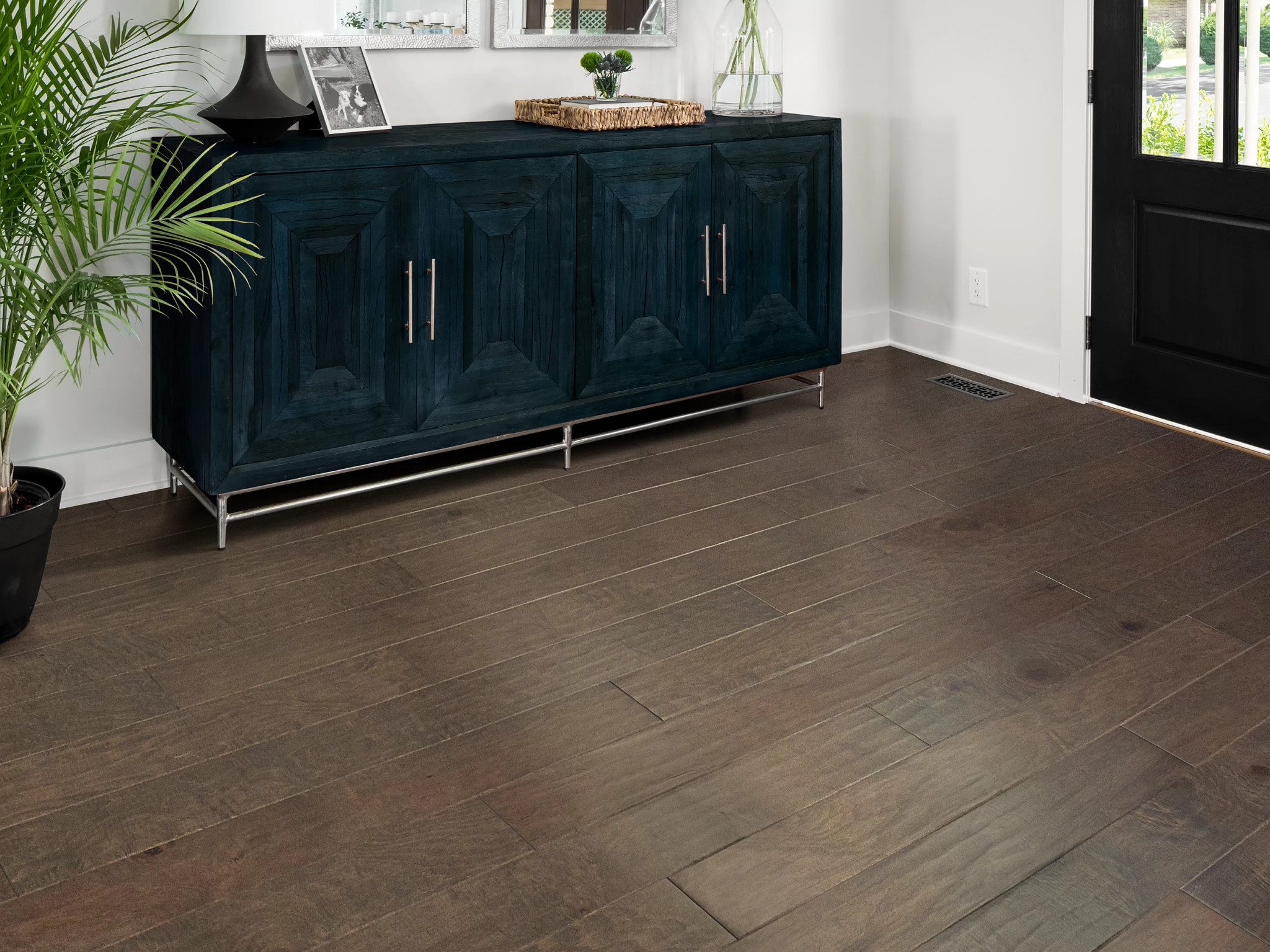 CORAL SPRINGS WINDSURF ROOM