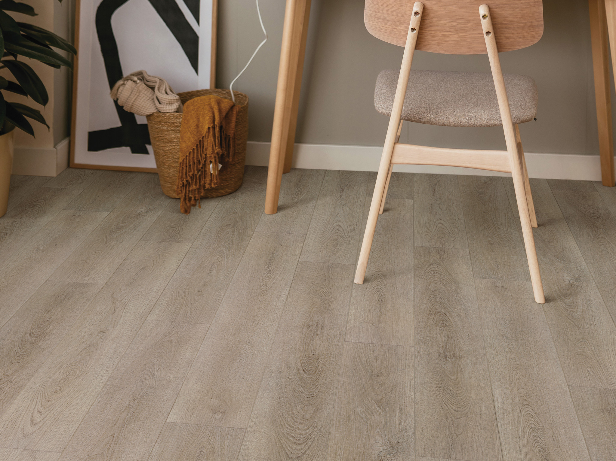 PALADIN PLUS TOASTED TAUPE ROOM