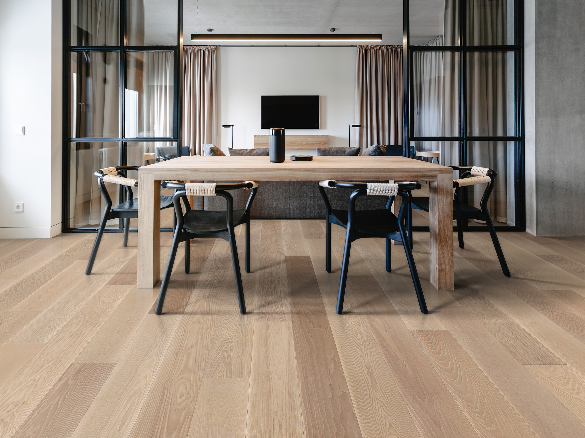 EUROPEAN ASH BISTRO ROOM in room