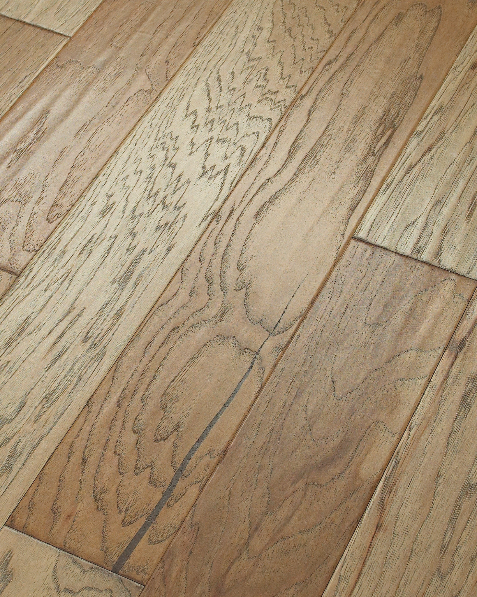 FREMONT HICKORY HONEY GLOW ANGLED