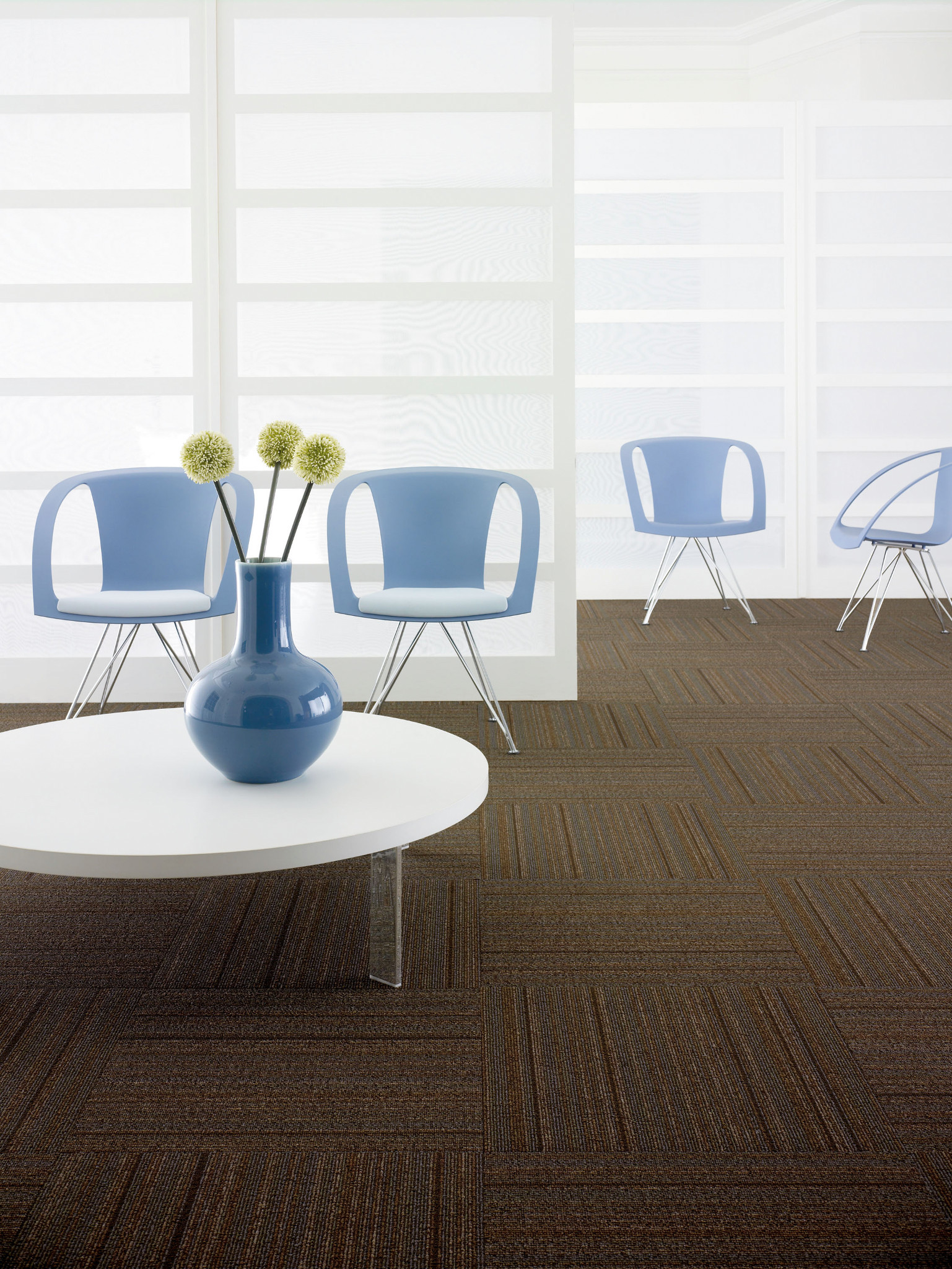 WIRED 54492 SHOCKED 92595 room image