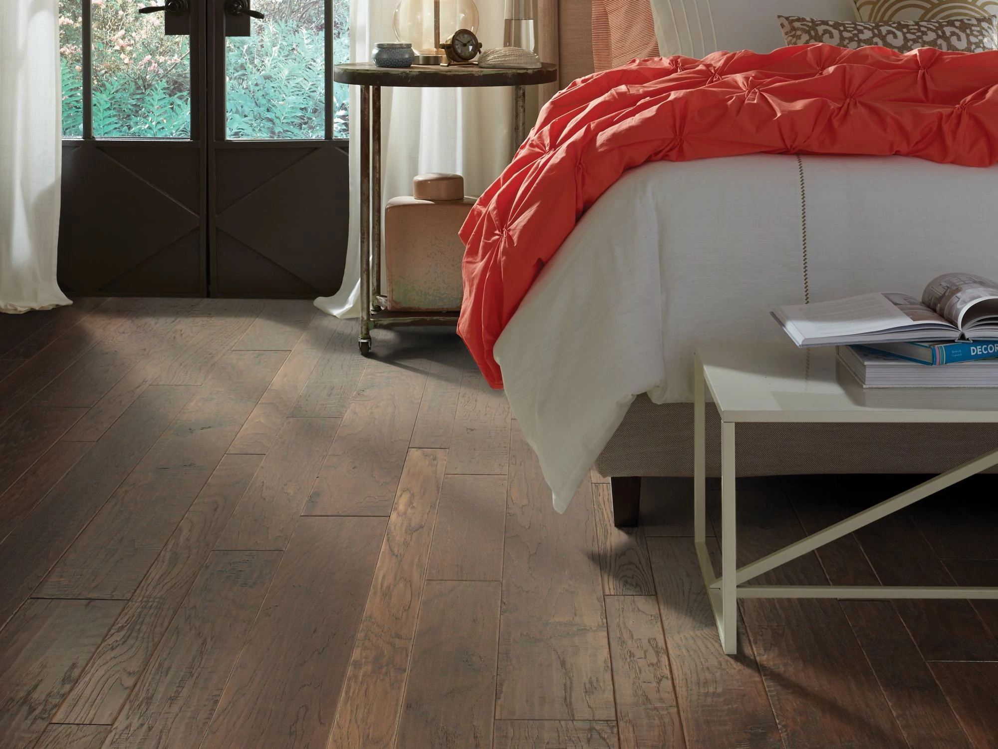 SEQUOIA HICKORY MIXED WIDTH THREE RIVERS ROOM