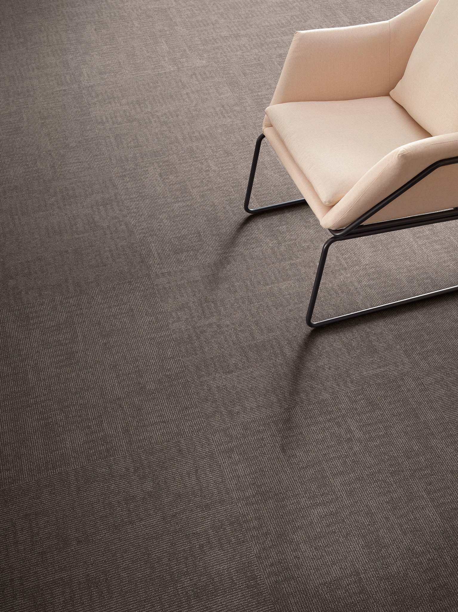 AUTHENTIC-54960-ECHT-00700-room-image