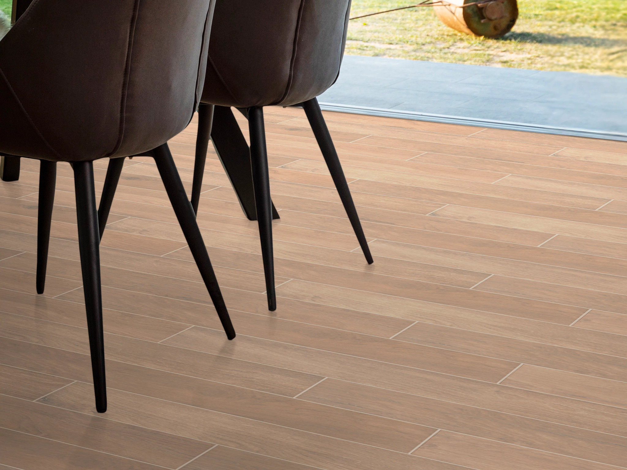 HEARTLAND 6X36 HAZELNUT ROOM