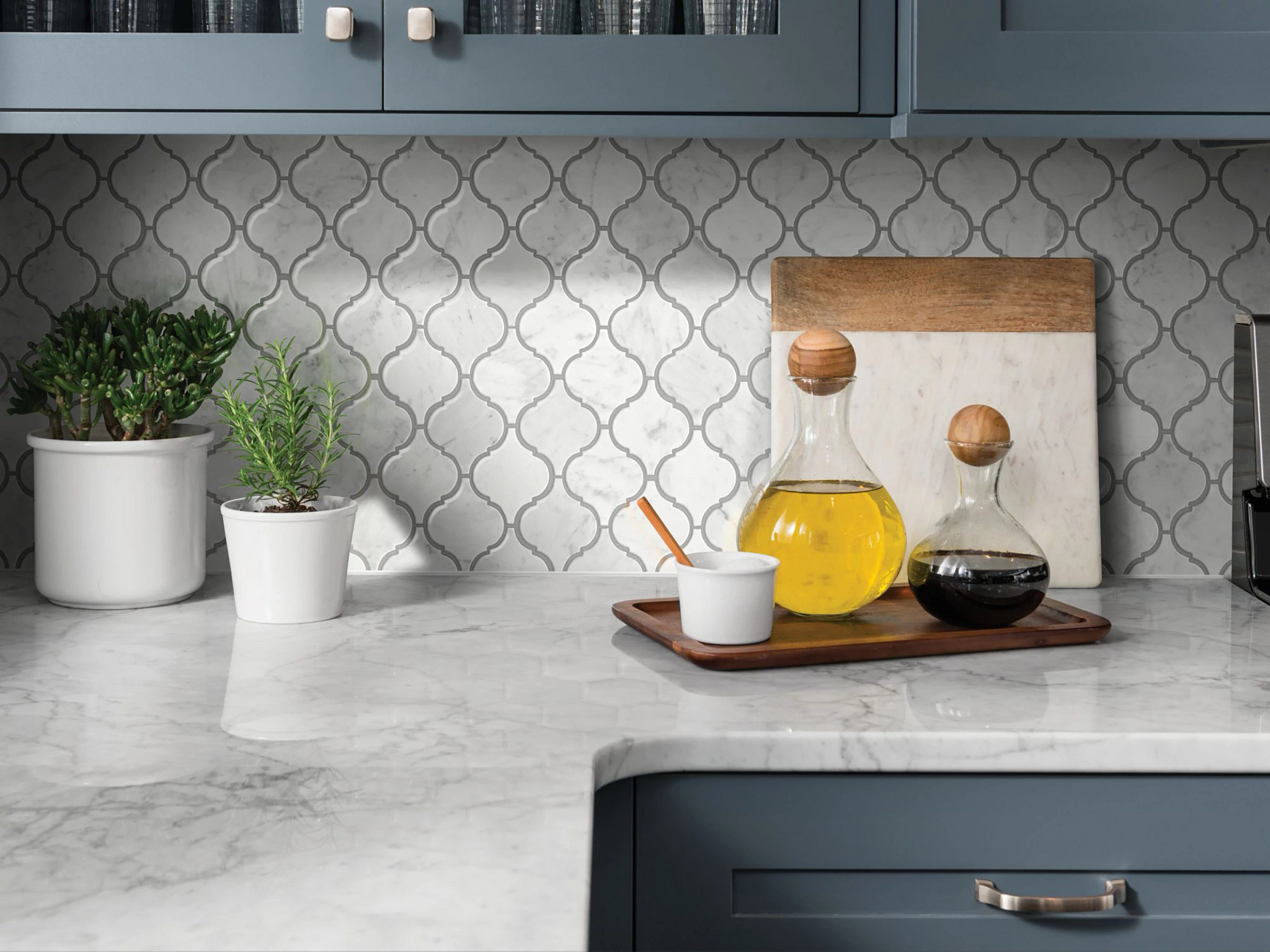 PEARL LANTERN BIANCO CARRARA ROOM