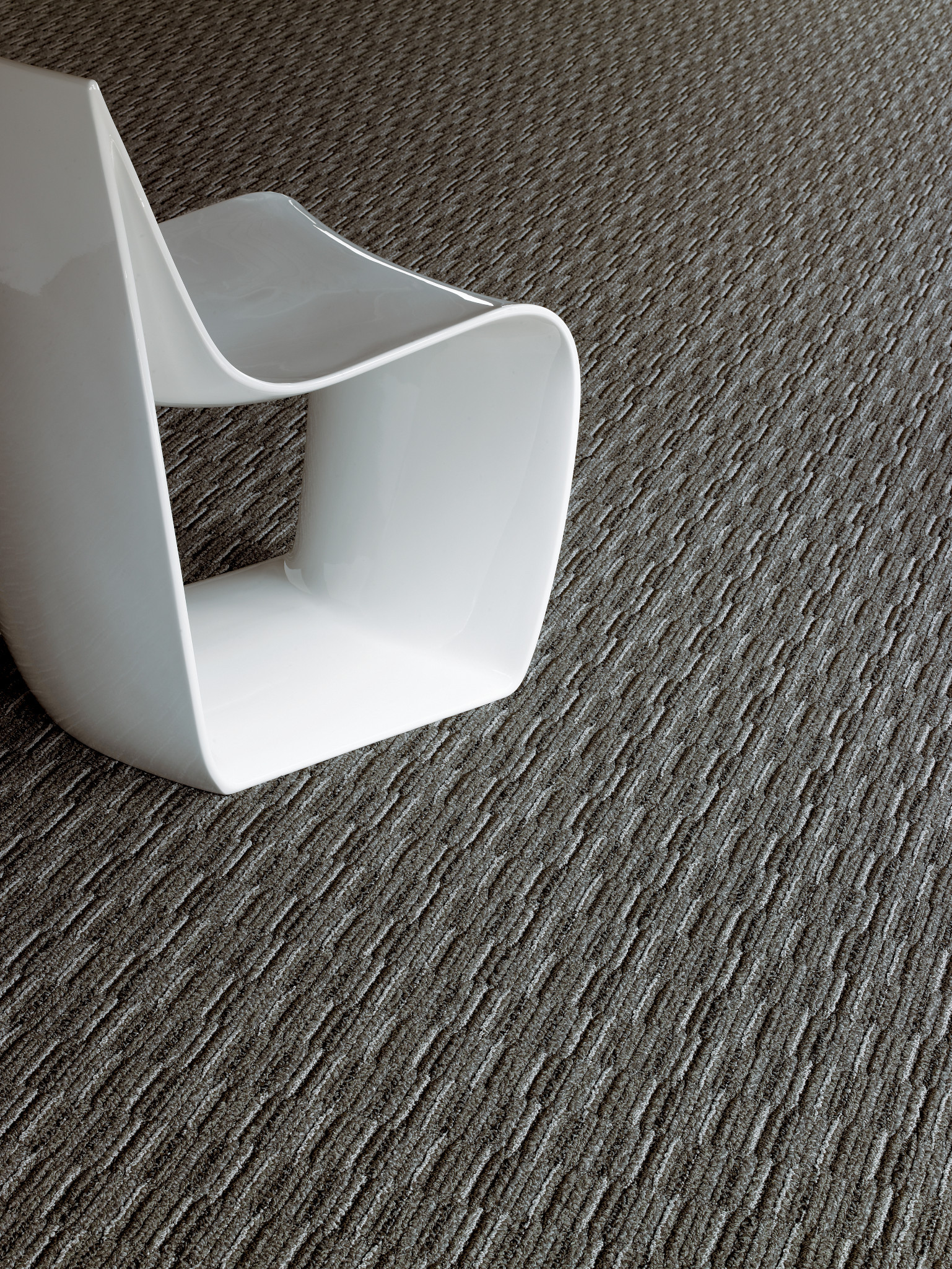 Tone Metal Grey Feature 1